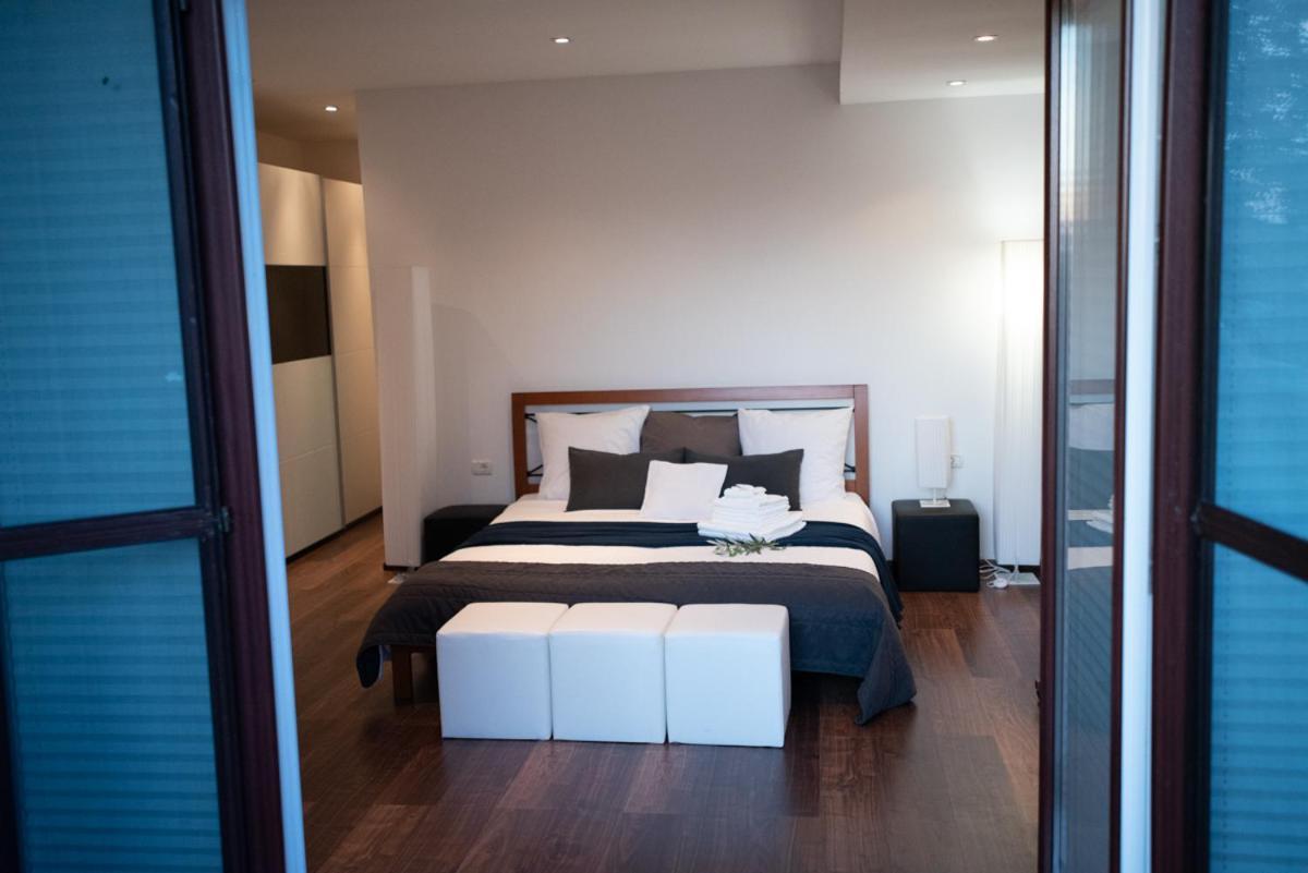 Castle House Rooms, Swimming Pool & Sauna & Tennis Court & Wine Cellar Sezana ภายนอก รูปภาพ