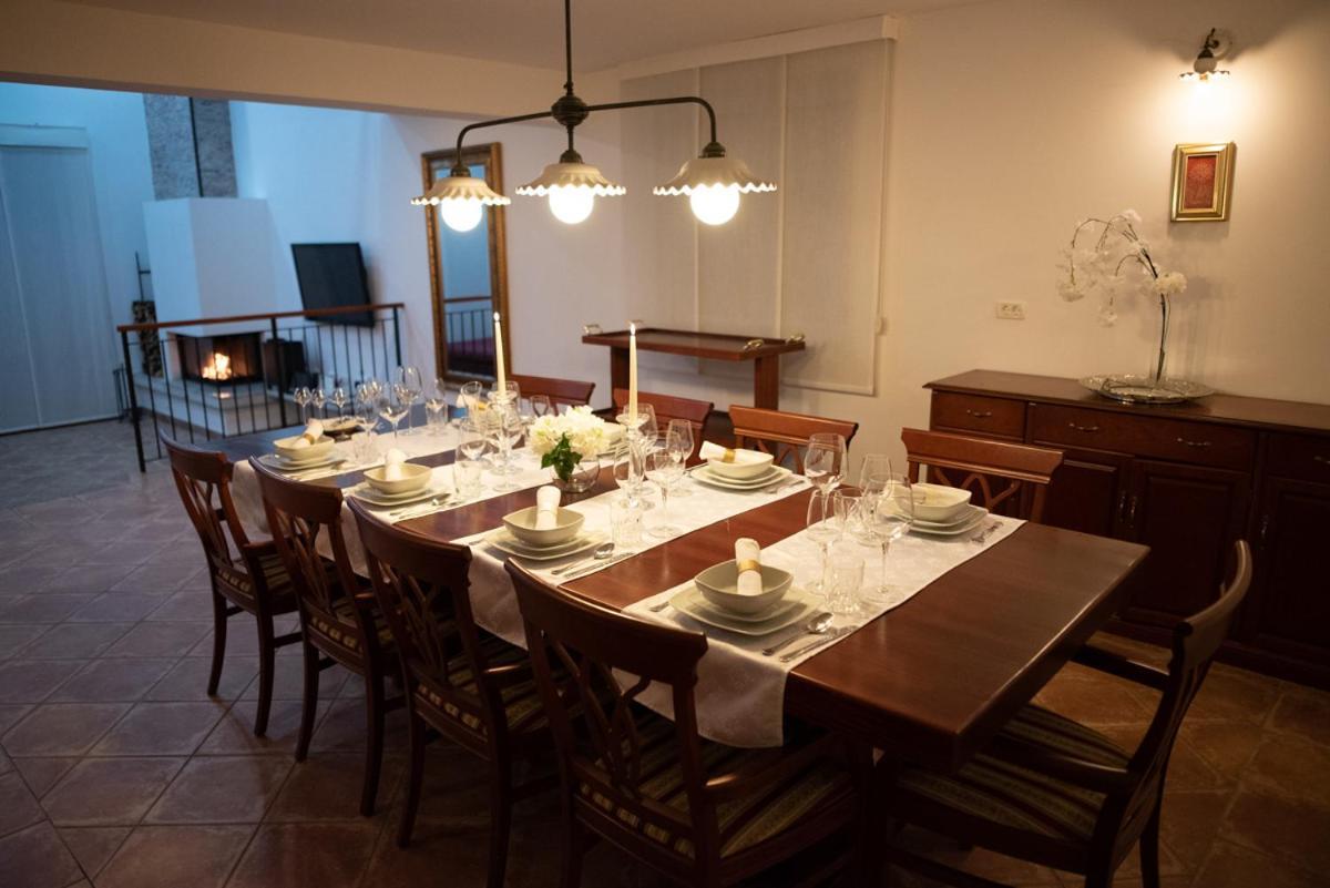Castle House Rooms, Swimming Pool & Sauna & Tennis Court & Wine Cellar Sezana ภายนอก รูปภาพ